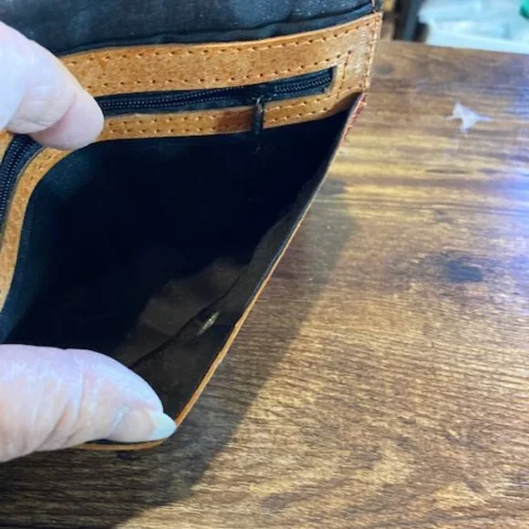 Vintage multicolor leather clutch/wallet - Picture 7 of 9